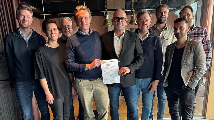 Från Väster: Owe Kallerdahl GBJ bygg, Emelie Andreasson GBJ bygg, Thomas Pettersson GBJ bygg, Fredrik Dahlström GBJ bygg, Tony Jönsson Ale Kommun, Håkan Sibbesson GBJ bygg, Glenn Andersson Ale Kommun, Armin Khazrai Ale Kommun, Andreas Karlsten Ale 