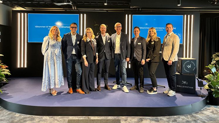 Från vänster: Karin Mizgalski, Daniel Svartling, Annica Modin, Jonas Petri, Hans Wallenstam, Björn Wedeen, Michaela Lindegran och Henrik Olsson från Wallenstam  under den populära nätverksdagen om proptech i Umami Park.