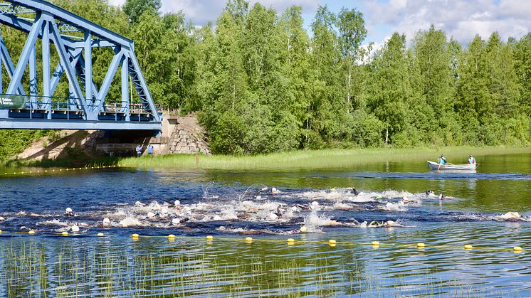 Vansbrosimningen bjuder in till presskonferens 25 juni kl 14. 