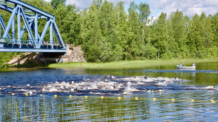 Vansbrosimningen bjuder in till presskonferens inför sommarens simmarvecka den 25 juni kl 14.00.