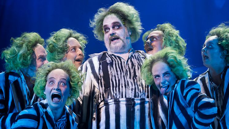 01_Beetlejuice_FOTOMarkusGårder_Sjöberg_Kuster_Hallengren_Jansson_Eide_CoralEngholm_Palm.jpg
