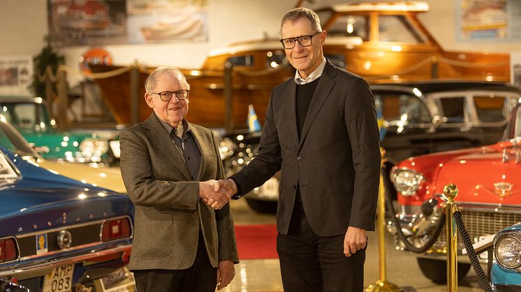 Ett förlängt samarbete mellan Elmia och arrangören säkrar Custom Motor Show på Elmia fram till minst 2028. På bilden från vänster: Stig L Sjöberg, vd på Albinsson & Sjöberg och Agne Bengtsson, vd på Elmia. Foto: Mattias Larsson.
