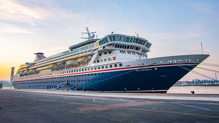 Balmoral Docked.jpg