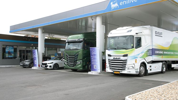 Akkurat nå deltar IVECO i Tour d’Europe – en europeisk kampanje med over 30 deltakere som har til formål å fremme fornybart drivstoff i overgangen til klimanøytralitet innen 2050.