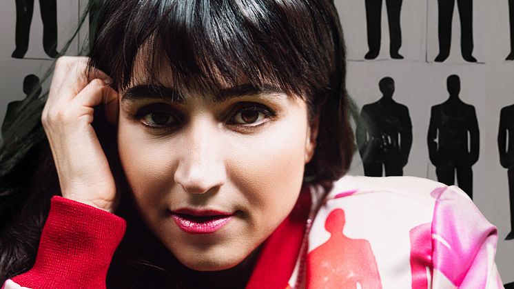 Laleh, pressbild "Alla Tittar På Mig".jpg