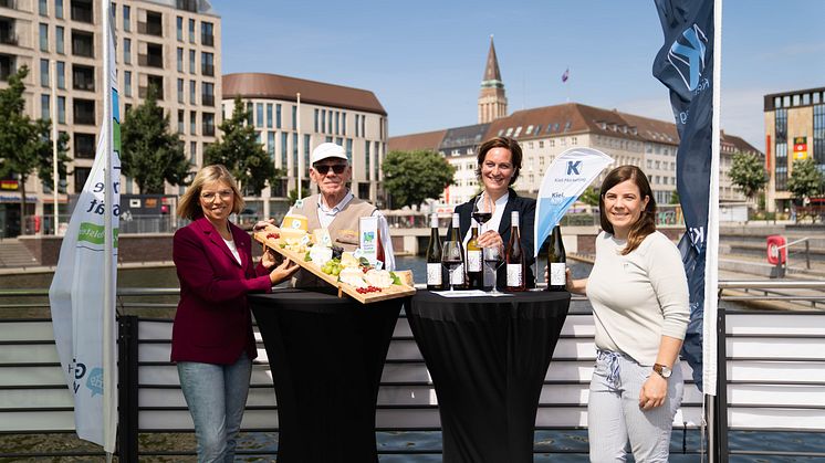 vl_U.Volquardsen (Präsidentin Landwirtschaftskammer SH)_D.Möllgaard (Meierhof Möllgaard)_M.Engel (Weingut Ingenhof)_K.Brandl (Kiel-Marketing)