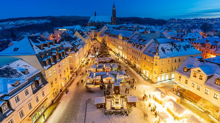 Schneeberg_Winter_Bergstadt_Lichterglanz Foto TVE_Dirk Rückschloß pixore.jpg