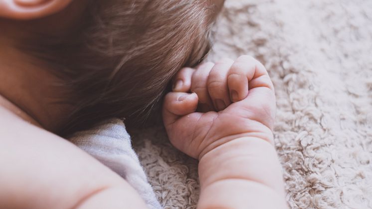 Gravid kvinna vars provanställning avslutades får 160 000 kronor