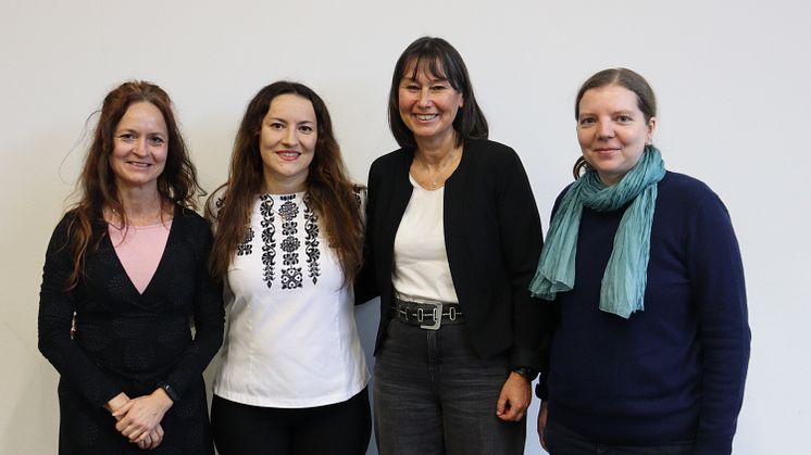 v.l. Prof.in Dr.in Margit Stein, Dr.in Natalia Yashchyk, Dr.in Kirsten Rusert, Dr.in Anna Theresia Decker (Geschäftsführerin ZfLB)