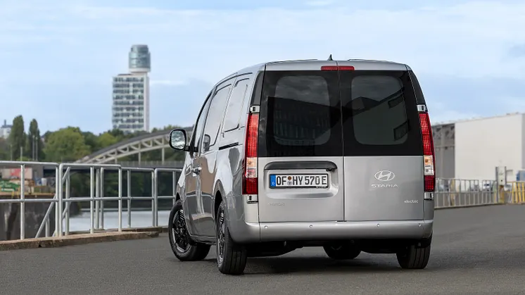 Hyundai lancerer allerede i år den nye STARIA Cargo – en varebil med avanceret 800-volts teknologi.