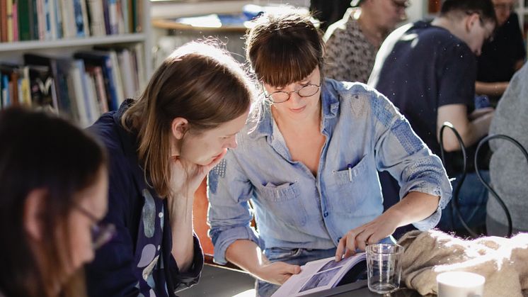 Textilworkshop på Svensk Forms huvudkontor