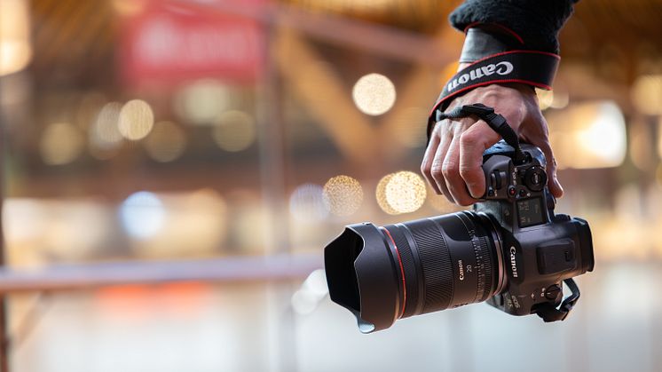 Ultralaajakulmainen Canon RF 20mm F1.4L VCM -objektiivi on osa innovatiivisen hybridimalliston kiinteäpolttovälisten objektiivien RF-valikoimaa.