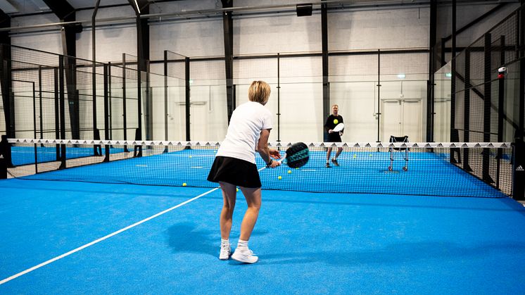 Vælg mellem 3 forskellige padelophold i HimmerLand