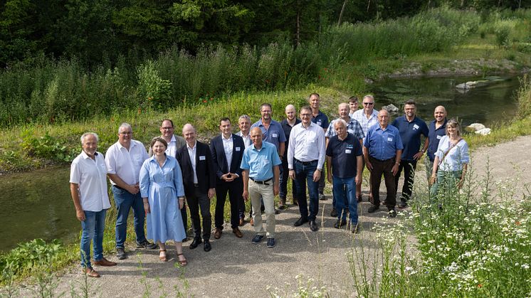 Fischaufstiegshilfe, Oberpeiching, Kraftwerk, Sommer, Claudia Marb, Hans-Joachim Weirather, Dietrich Gemmel, Christian Kunze