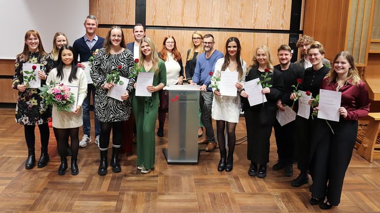 Stadt Vechta vergibt Gerontologiepreise 2024 für beste Abschlussarbeiten an der Universität | Abschlussfeier des Studiengangs Gerontologie