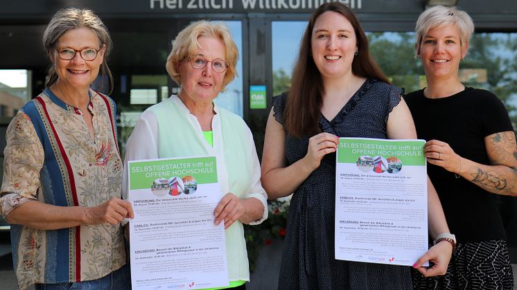(v.l.) Maria Goldberg, Cornelia Wienken (Universität Vechta), Isabell Bergmann, Sarah Bergensträter (Team selbstgestALTER)