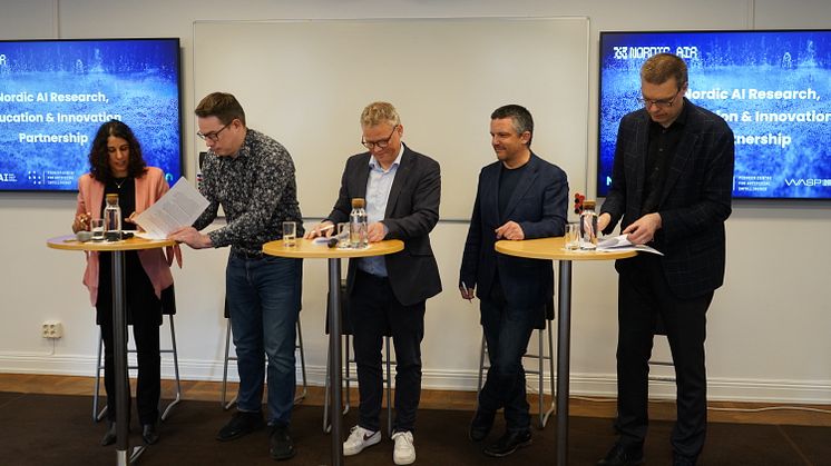 From left: Amy Loutfi, Stefán Ólafsson, Klas Pettersen, Serge Belongie and Samuel Kaski. Photo: Natascha Jensen