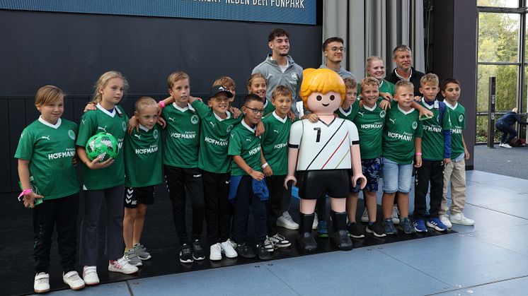 Fußballfieber im PLAYMOBIL-FunPark:  Bayerischer Fußball-Verband ehrt U11-Meisterteams