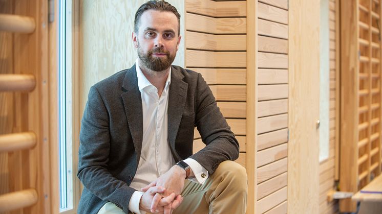 Christofer Sköld (C), ny styrelseordförande för Huddinge Samhällsfastigheter. (Foto: Maja Hoffner)