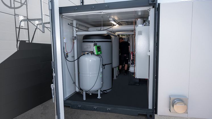 VVS Montage har tillsammans med Containertjänst byggt en mobil panncentral i en container åt en kund som behöver kunna flytta den mellan olika projekt.