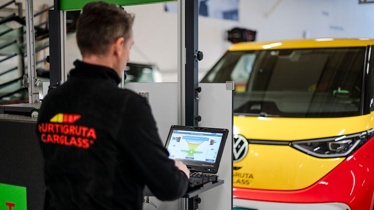 Bilen trenger også å sjekke øynene sine! 🚘