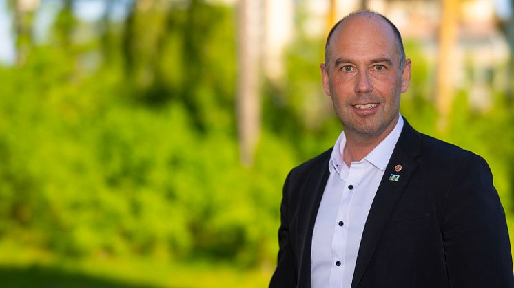 Region Västerbotten stöttar omställning hos Northvolts underleverantörer, berättar Rickard Carstedt. Foto: Patrick Trägårdh