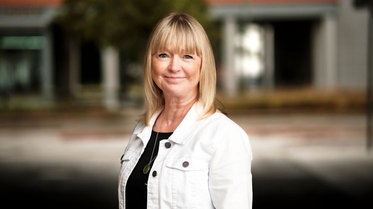 "Jag var tvungen att skriva den här boken", säger Lotta Lögren, professor i sexologi på Malmö universitet, som i vår släpper en ny bok om nätdejting. 