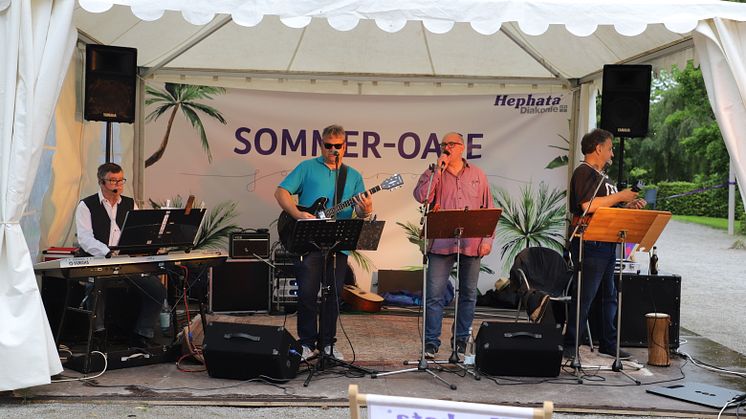 Die "Old Guys" - hier bei einem Auftritt in Treysa - spielen am 24. August vor der Hephata-Kirche. 