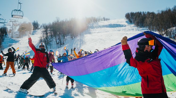 Prideparad nedför Ramundbergets backar