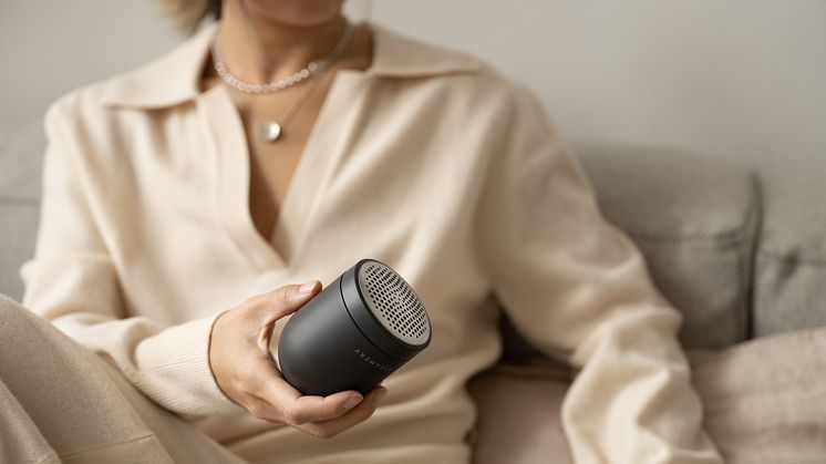 Pilo 2 Fabric Shaver from Steamery. 