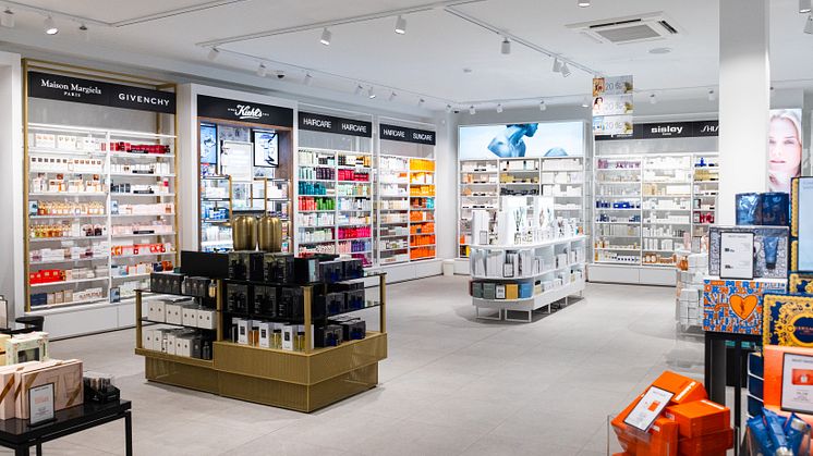 DOUGLAS Group promotes sustainability in store network by introducing Green Lease agreements with major landlords