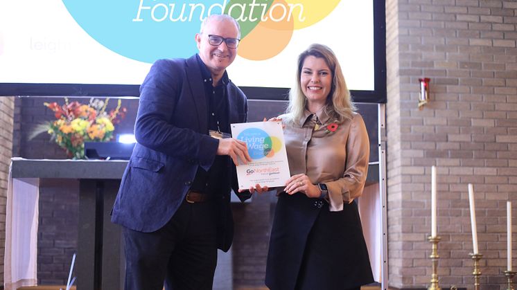 Pictured from L to R: Managing Director at Go North East, Nigel Featham and North East Mayor, Kim McGuinness.