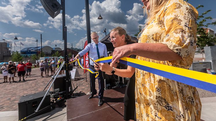 Malin Nyberg öppnar Vårvik under Invigningsceremonin i juni 2023