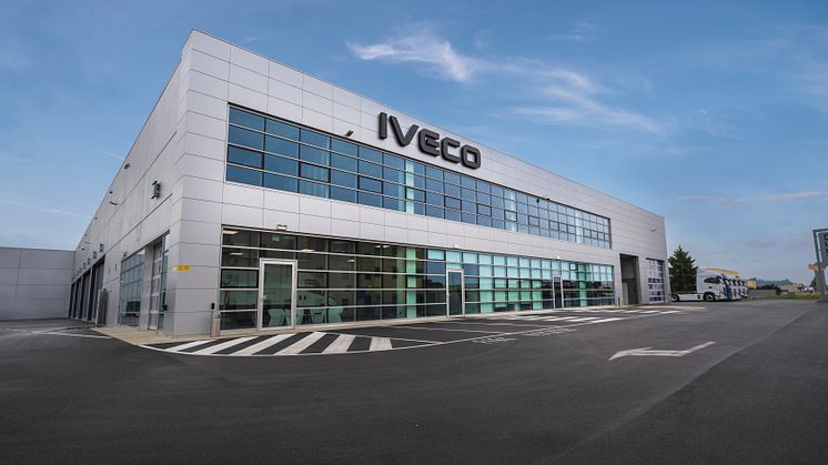 IVECO palkitsi asentajia ja myyntihenkilöstöä vuoden parhaista saavutuksista