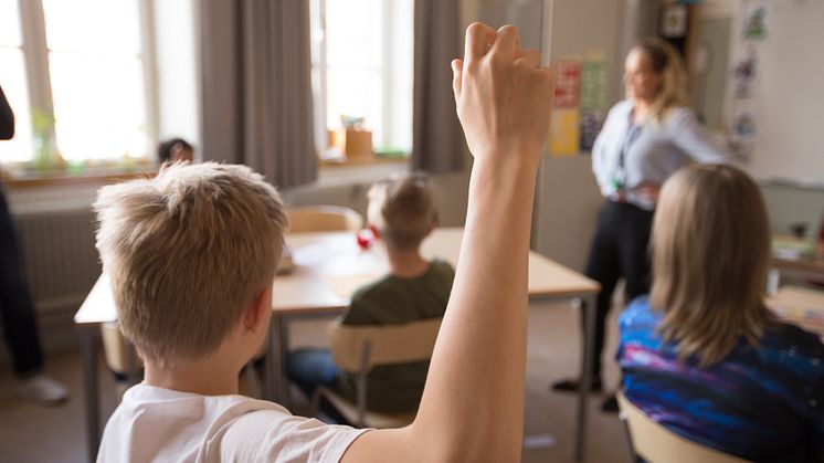 Per Jansson har i sin avhandling studerat hur skolkuratorers uppdrag formas och förstås i relation till välfärdspolitiska mål och skolans styrning. 