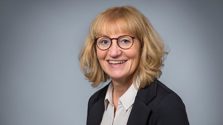 - Målet är att chefer och medarbetare ska få hjälp att upptäcka de tidiga tecknen på ohälsa, för att kunna göra anpassningar innan de leder till sjukskrivning, säger Therese Eskilsson, forskare vid Umeå universitet. Foto: Mattias Pettersson