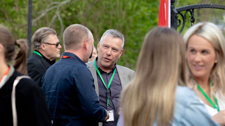 Vårbuffén är en årligen återkommande tillställning där näringsliv, politiker och tjänstemän från Katrineholms kommun samlas för att dela med sig av nyheter, trender och framtidsvisioner.