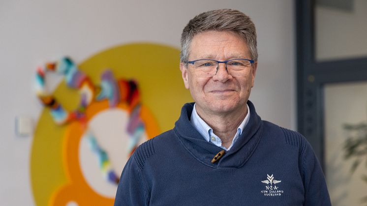 Intuition, etik och förtroende är ämnena för vårens sista populärvetenskapliga café på Högskolan i Skövde. Föreläsare är lärosätets egen biträdande professor Paul Hemeren.