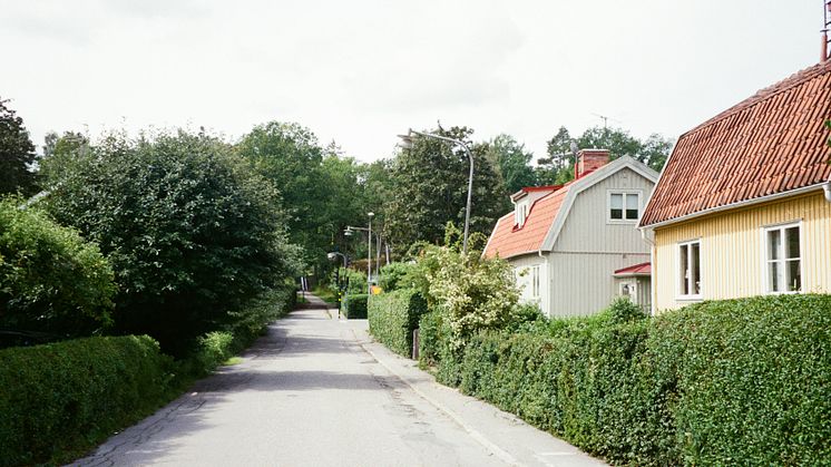 Det finns tillfällen då det är särskilt angeläget att mäta radonhalten. Artikeln lyfter fram några vanliga exempel.