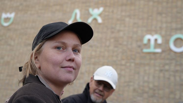 Torpskolans utsmyckning på plats