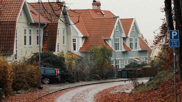 Kommentar till Svensk Mäklarstatistik: Bostadsmarknaden återhämtar sig – starkaste oktober på flera år 