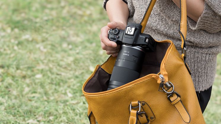 Canon RF 75-300mm F4-5.6 on kevyt ja helppokäyttöinen EOS R-kamerajärjestelmän kanssa yhteensopiva telezoom-objektiivi 