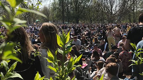 Pressinbjudan: Så förbereder sig Lund inför valborg i Stadsparken 