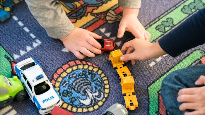 Förskola & Grundskola inför en ny form för utförande när det gäller omsorg för barn 1–13 år vars vårdnadshavare arbetar sena kvällar och helger.