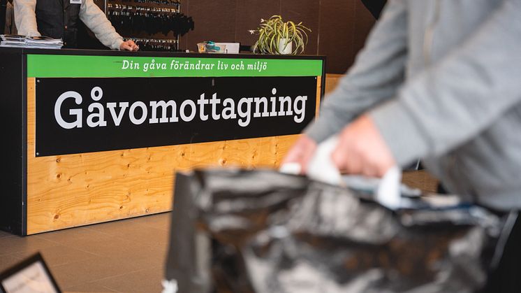 PMU-chef om miljövänlig textilinsamling: ”Lämna in helt och rent till din lokala secondhand-butik”