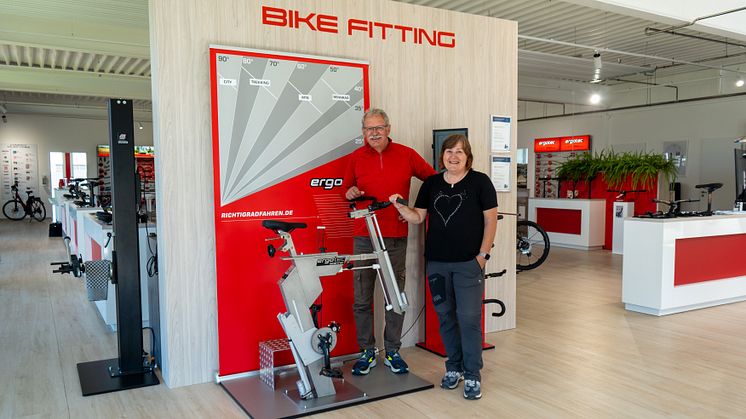 Heinrich und Hiltrud Borgelt freuen sich über ein exklusives ergotec-Bike Fitting am RuhrtalRadweg (© ergotec)