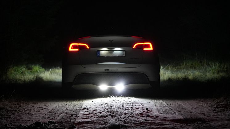 OZZ Lights lanserar det ultratunna backljuset RL1 – för ökad sikt och säkerhet 