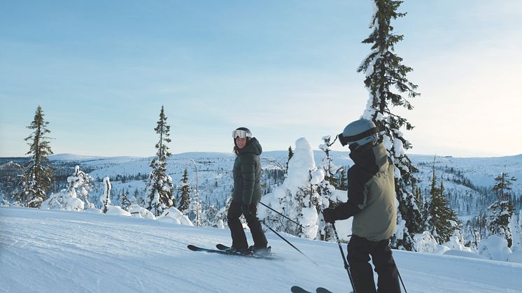 Nyhet! SkiStar främjar hälsa och gemenskap med gratis säsongspass för ungdomar och seniorer i Vemdalen