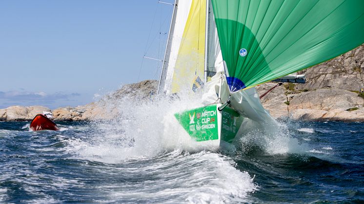 Carlsson i tuff duell i den hårda vinden på Marstrandsfjorden