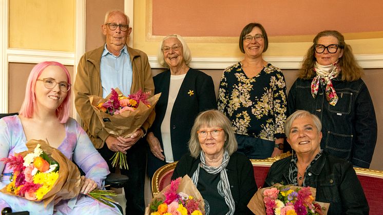 Från vänster: Sanna Hedlund, Åke Mineur Inger Engström: Ålabodarnas hamnförening, Ullastina Larsson, kulturutvecklare Emeli Zeilon, Lotta Bengtsson: Kyrkbackens museigrupp, kulturnämndens ordförande Line Hovrind Aslaksen. Foto: Sofia Qvarnström.
